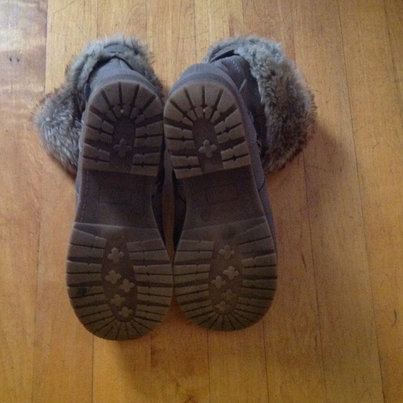 Steve Madden Millie Gray Leather Boots Faux Fur  8 - Picture 7 of 8